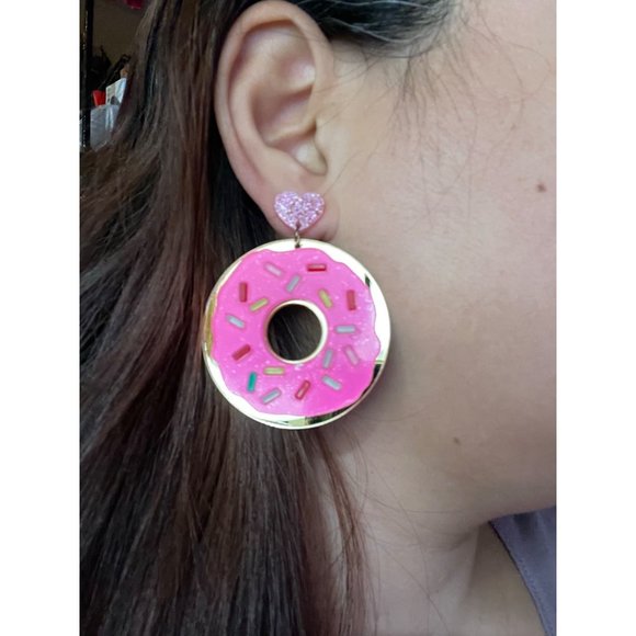Sprinkled Donut Pink Funny Y2K Resin Colorful Statement Dangle Drop Earrings NEW - Picture 2 of 6